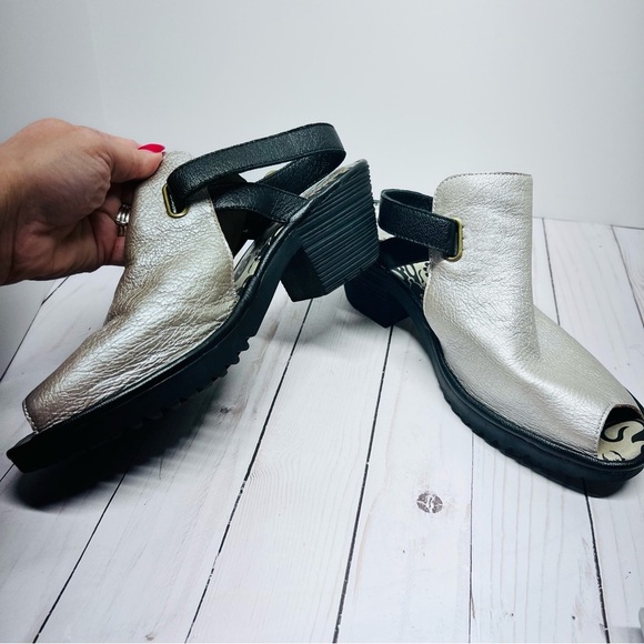 Fly London Wena Silver and Black Slingback Mules Size 41 - Picture 12 of 13